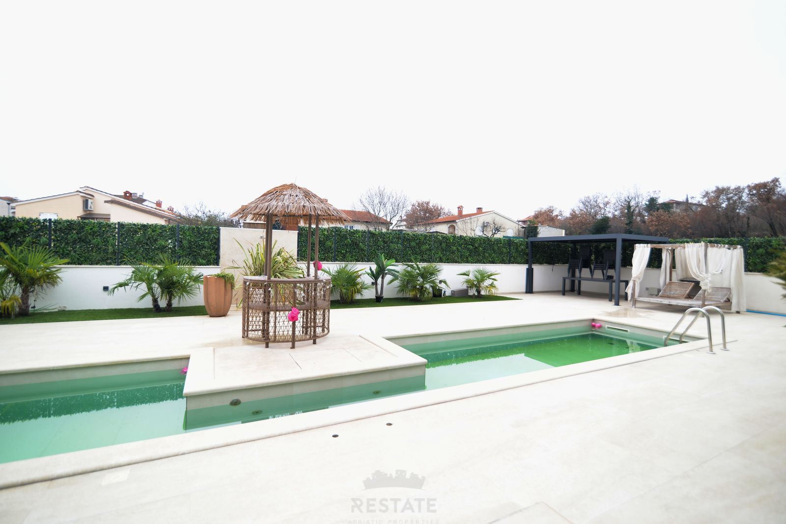 HOUSE WITH 2 UNITS & W/ POOL 2x (3-BED, 3-BATH) — Piantade 110 (& 110A)
