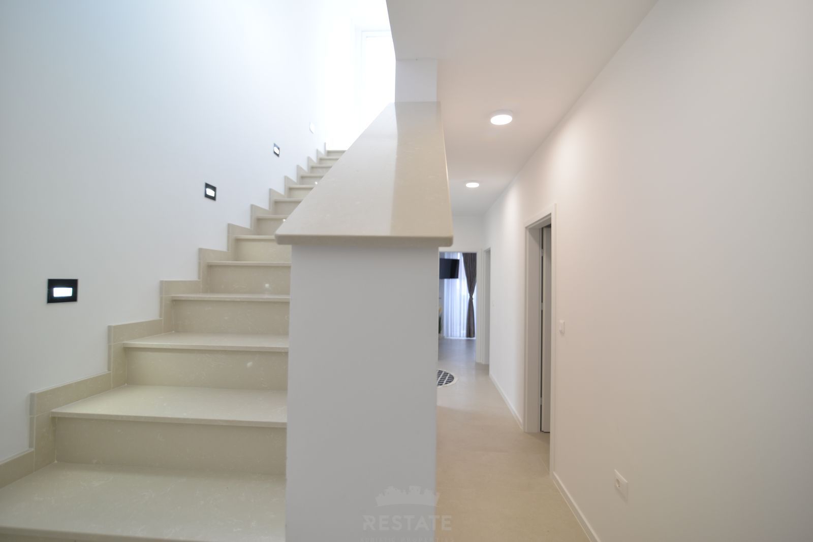 HOUSE WITH 2 UNITS & W/ POOL 2x (3-BED, 3-BATH) — Piantade 110 (& 110A)