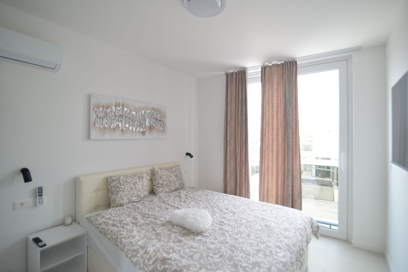 HOUSE WITH 2 UNITS & W/ POOL 2x (3-BED, 3-BATH) — Piantade 110 (& 110A)