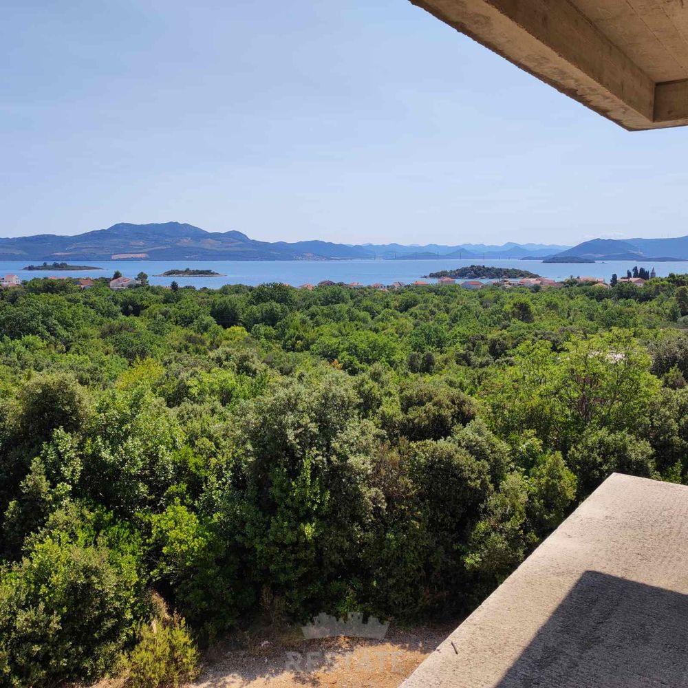 Pelješac, nedokončana hiša, s 6 app — Brig 18a