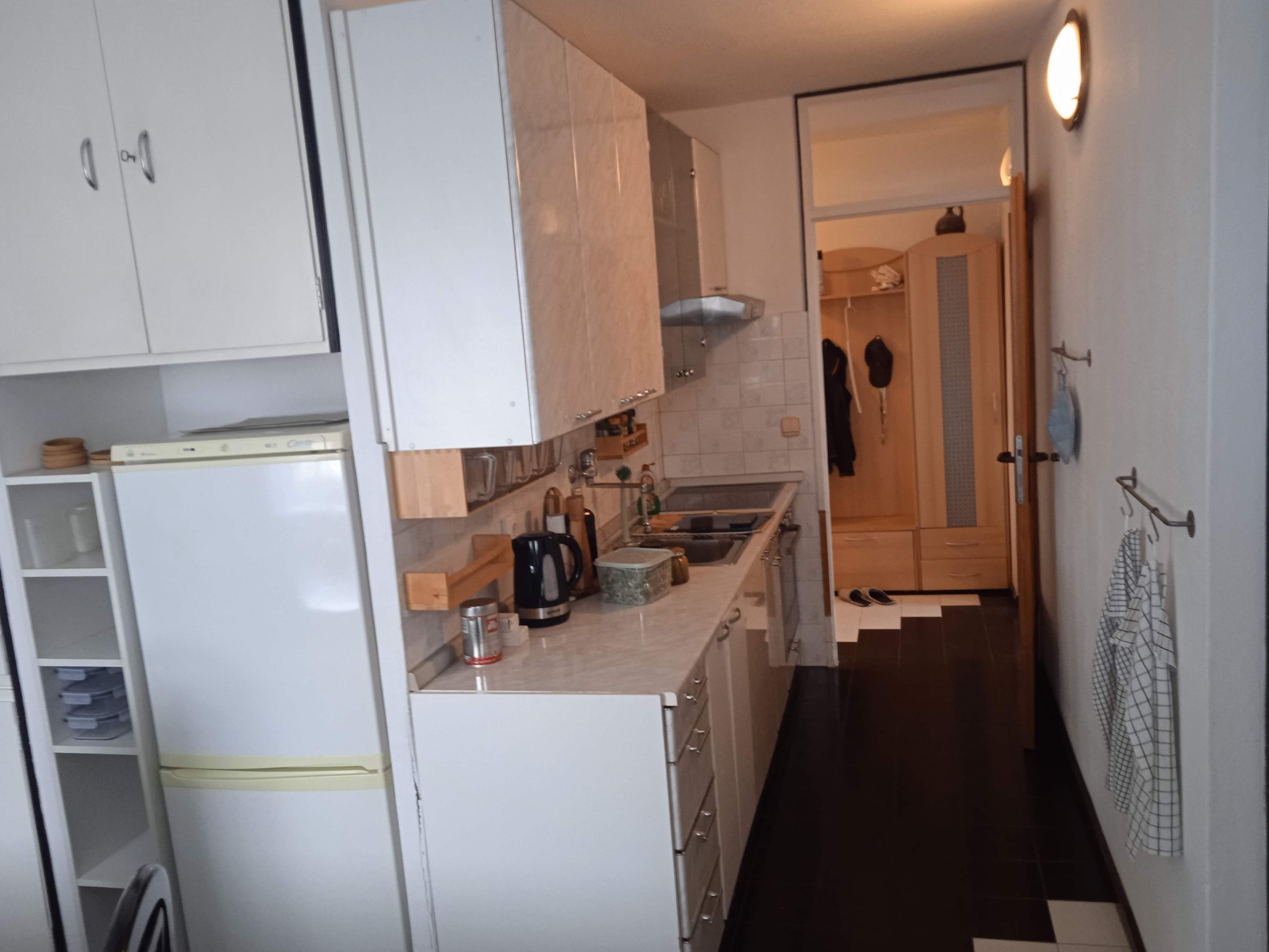 PRODAMO 3 SOBNO STANOVANJE,DOMŽALE CENTER — Ulica Matije Tomca 1