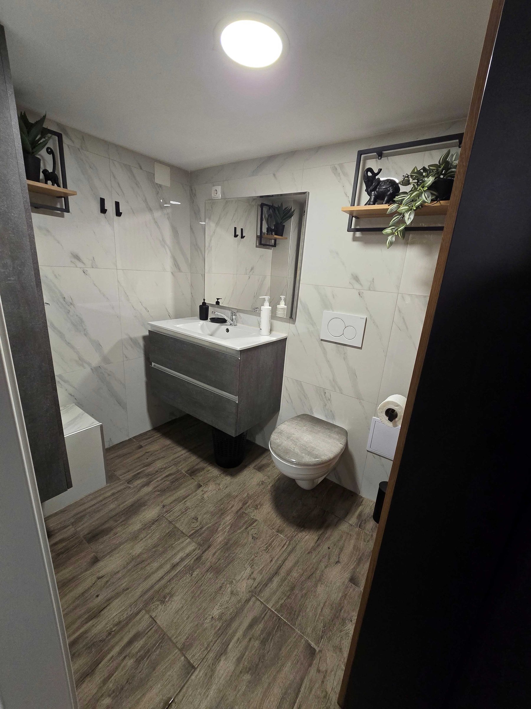 PRODAJA,STANOVANJE 2 SOBNO ,67 m2