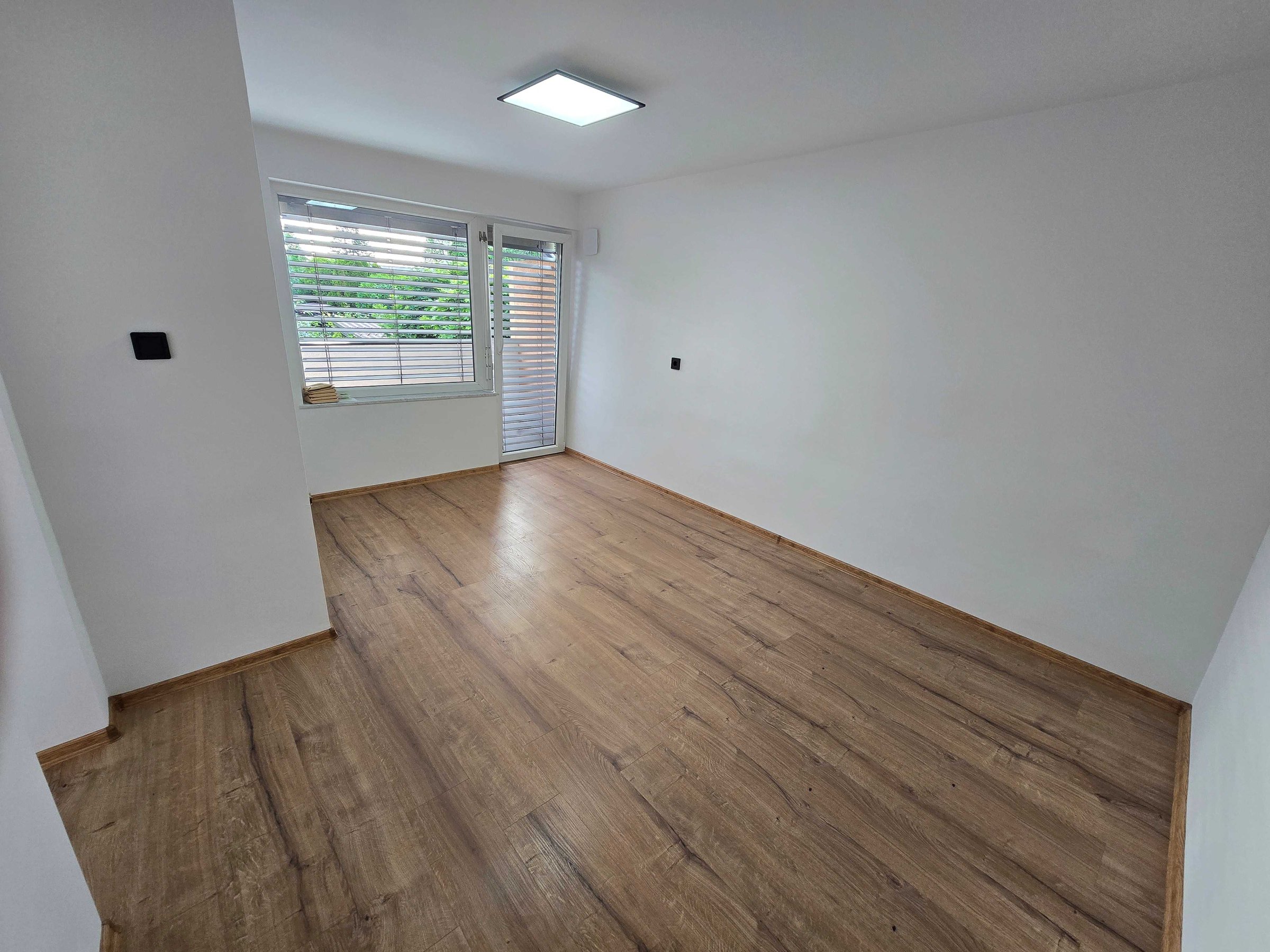 PRODAJA,STANOVANJE 2 SOBNO ,67 m2