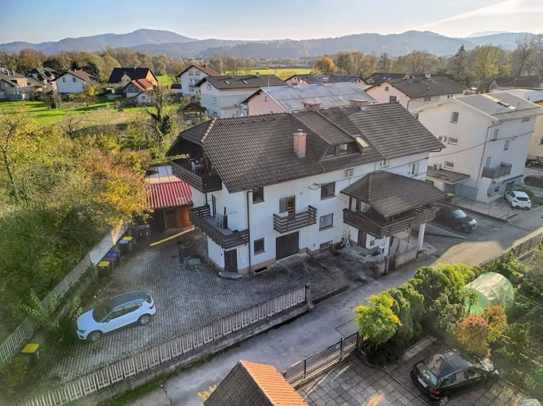 PRODAJA ,STANOVANJE ,5 IN VEČ SOBNO