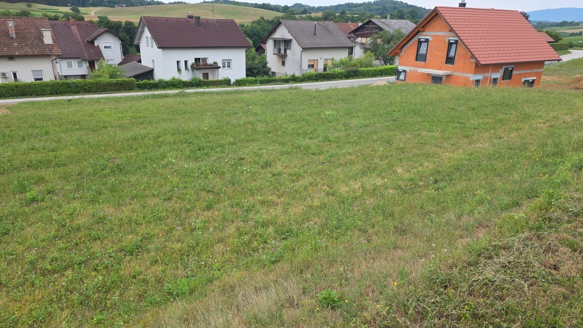 PRODAJA,POSEST,ZAZIDLJIVA