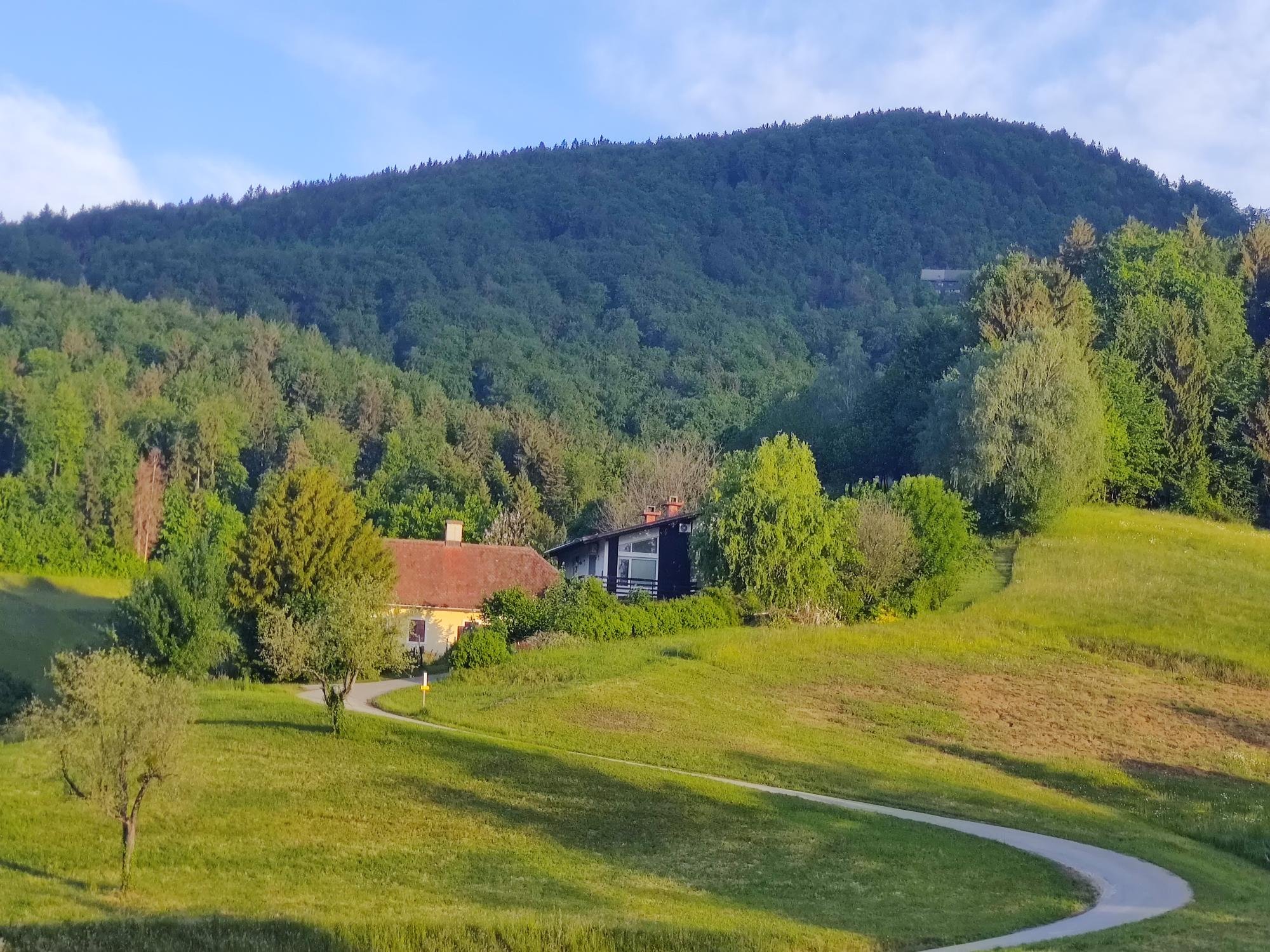 PRODAJA,HIŠA,SAMOSTOJNA